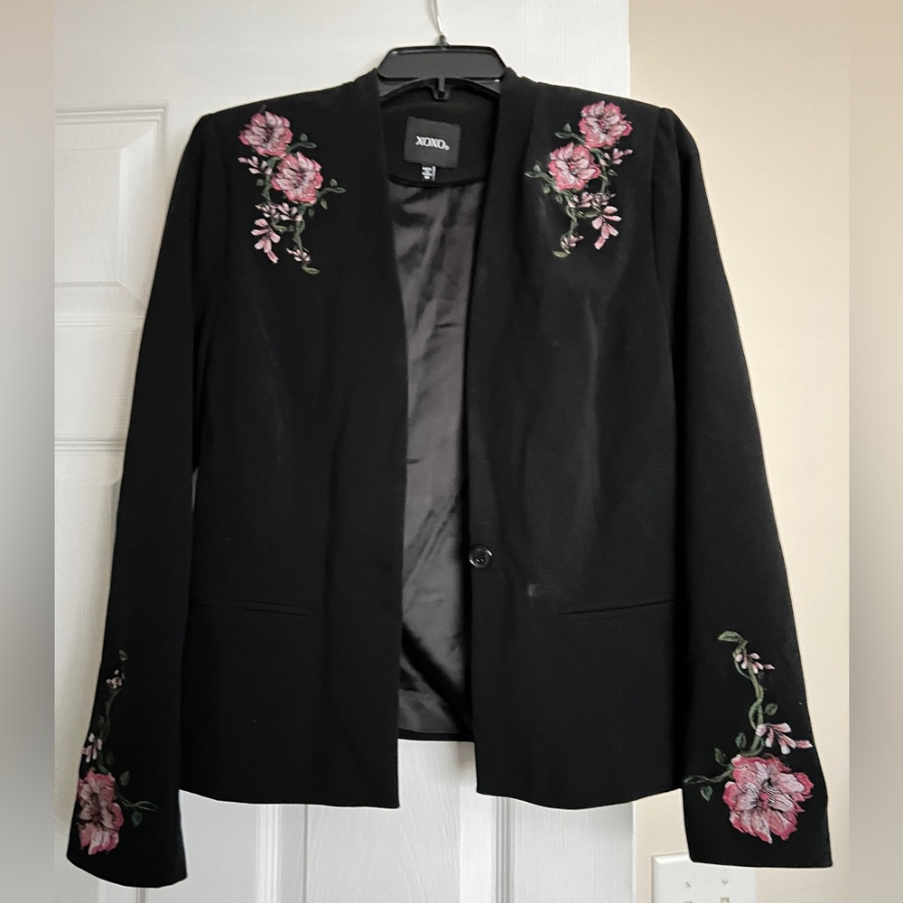 Women’s Navy Flower Pattern Blazer